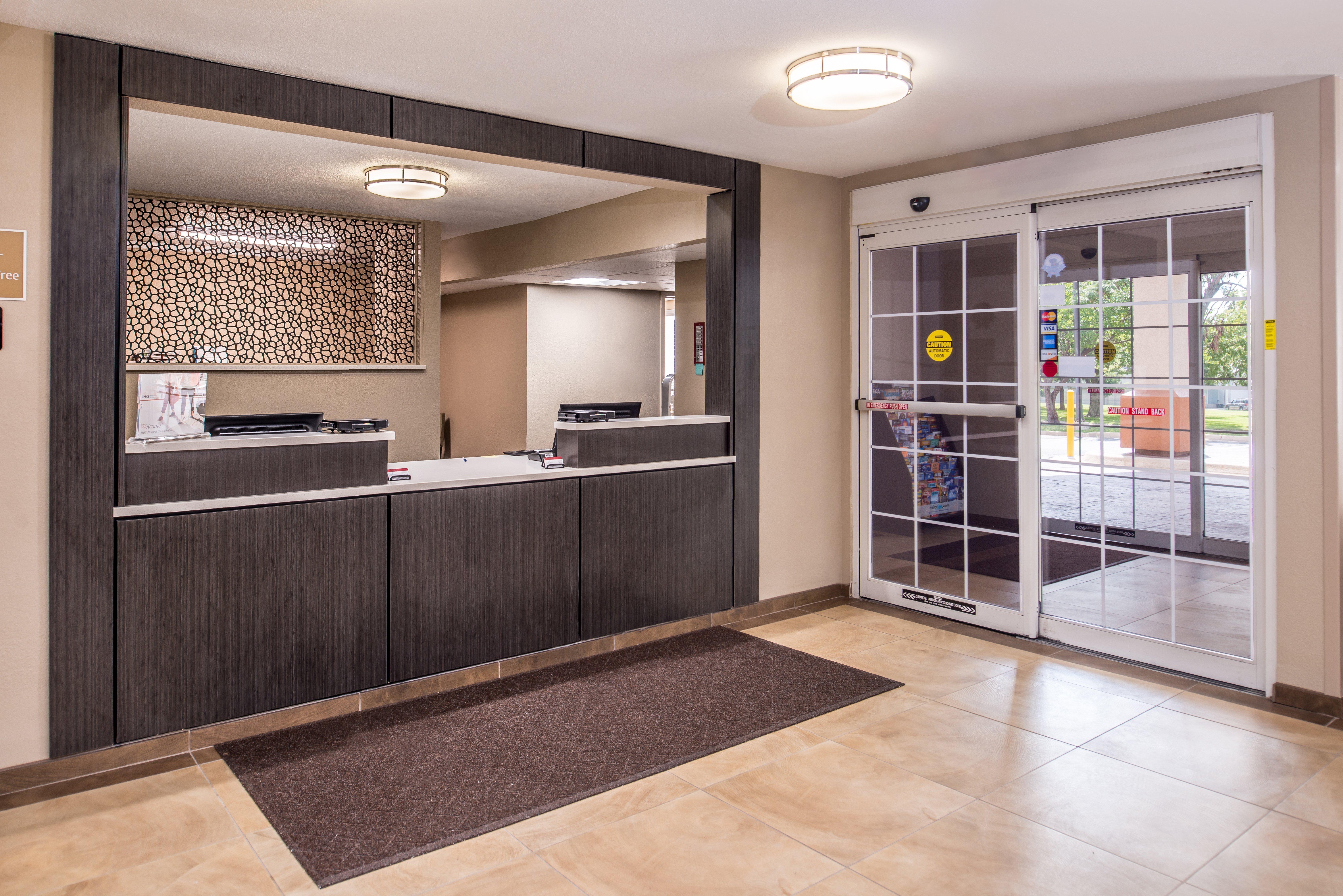 Candlewood Suites - Topeka West By Ihg Extérieur photo